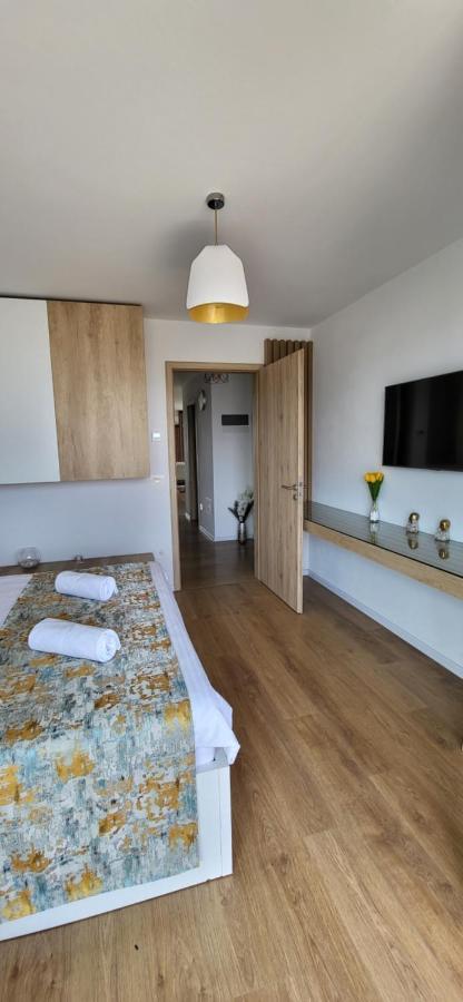 Luxury Panorama Apartament,Coresi Brasov Bagian luar foto